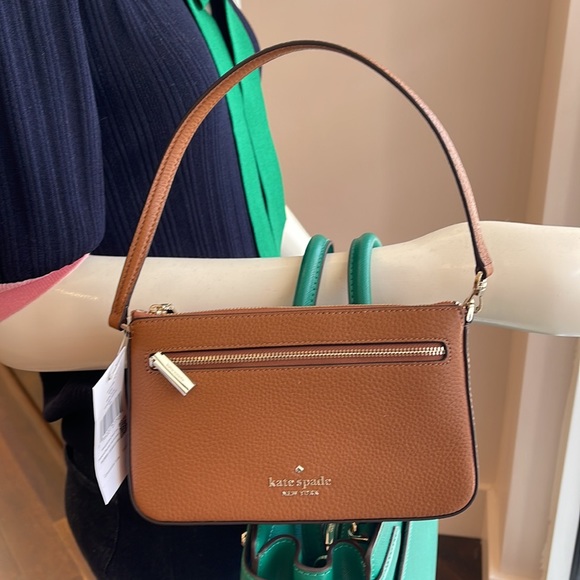 Kate Spade Leila Pebble Leather Convertible Wristlet Wallet Clutch
Warm Gngrbrd - Picture 11 of 16